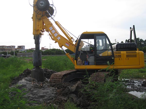 擼擼社免费下载安装建築機械廠生產的履帶式旋挖鑽